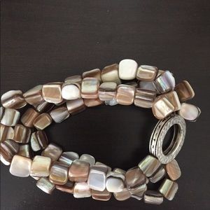 Premier Designs stretch bracelet.